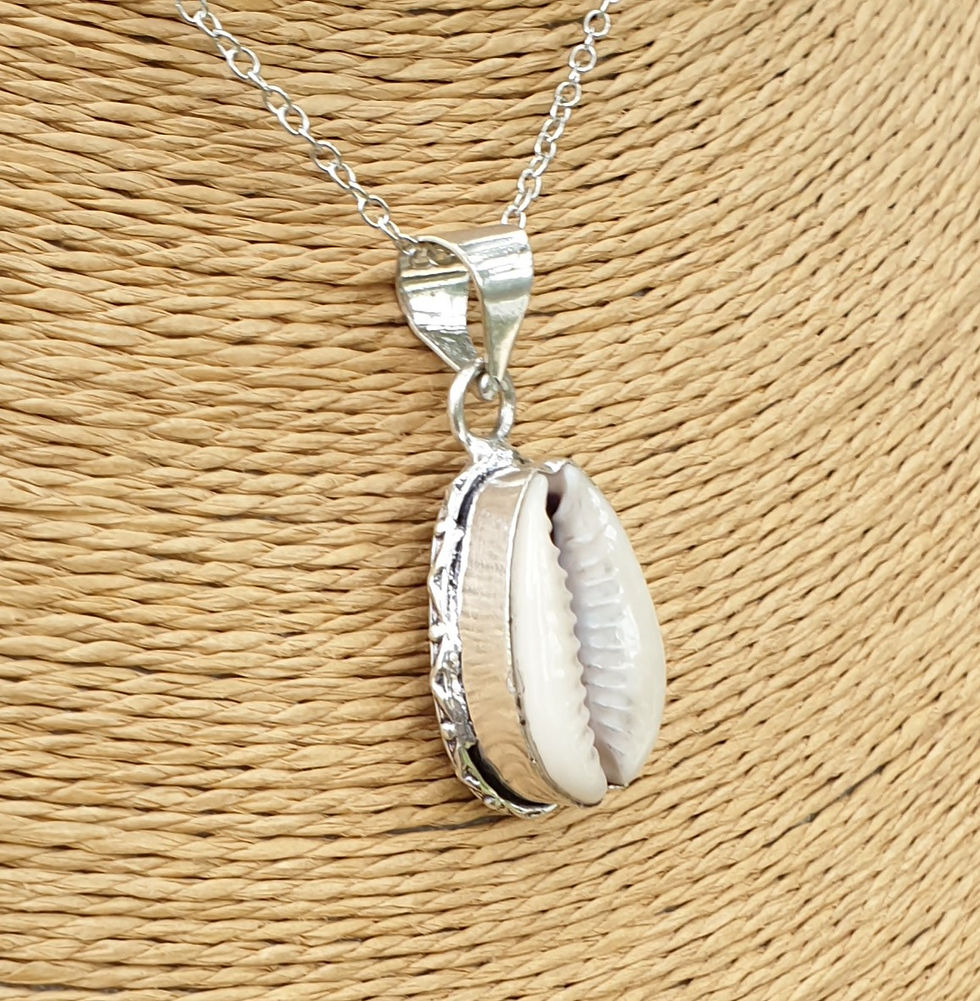 Thumbnail: Cowrie shell necklace 