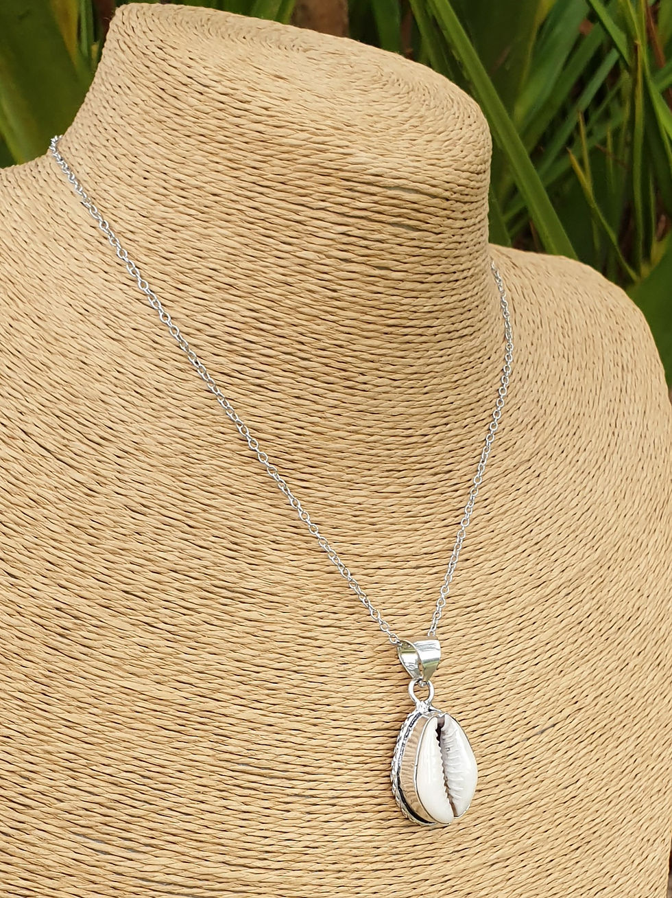 Thumbnail: Cowrie shell necklace 