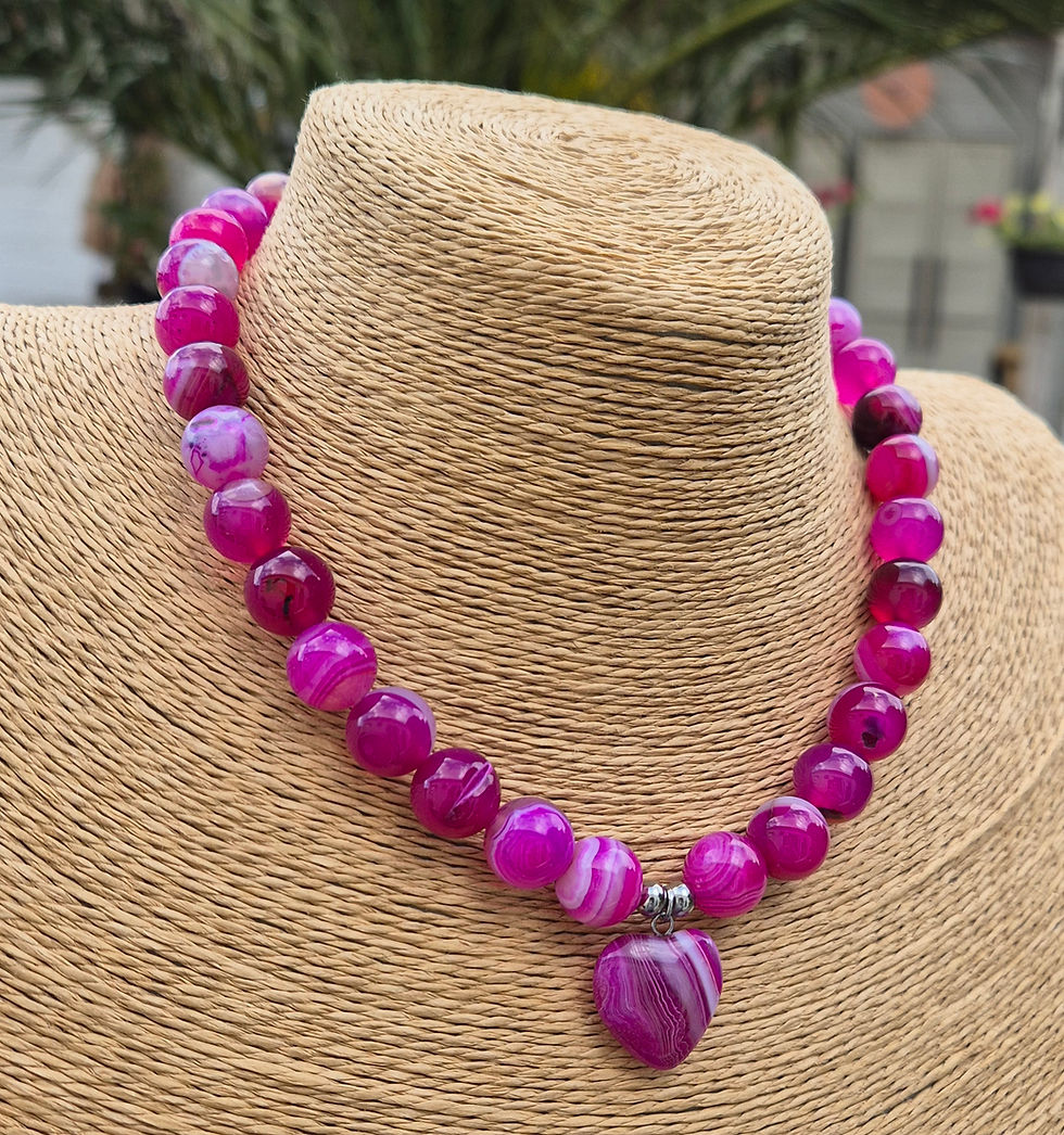 Thumbnail: Pink Agate heart Necklace 