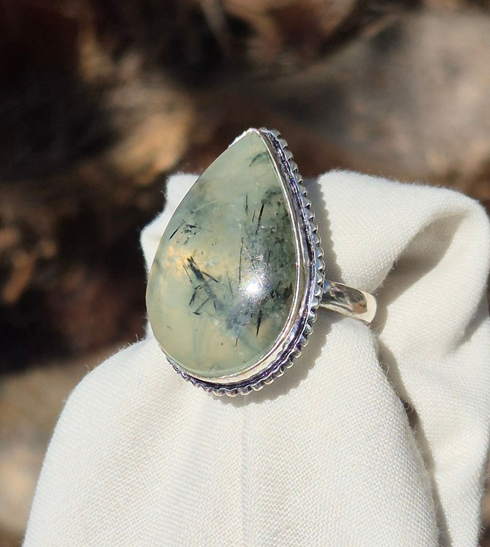 Thumbnail: Prehnite Ring Size Q