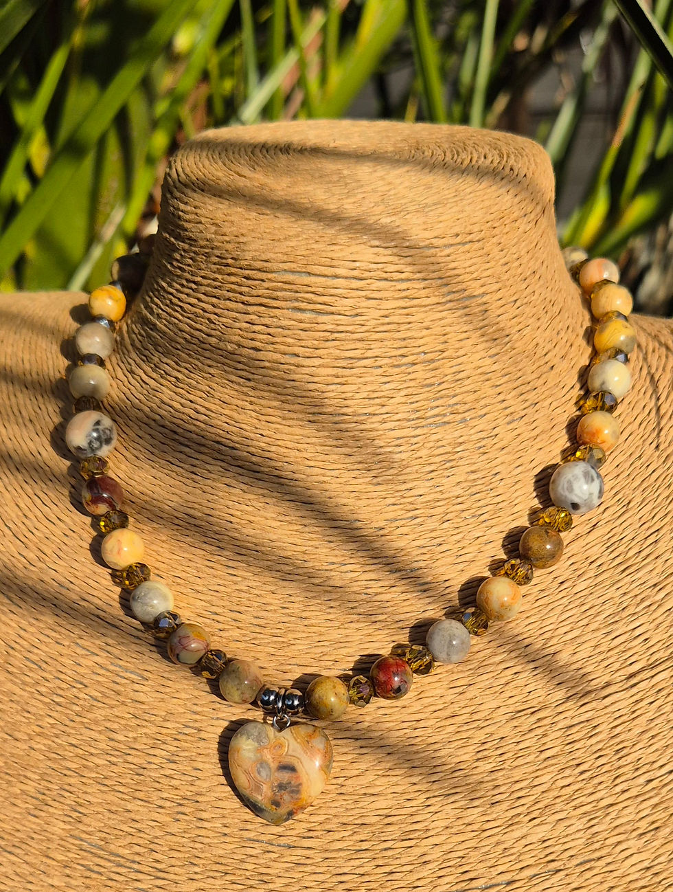 Thumbnail: Crazy Lace Agate heart Necklace 