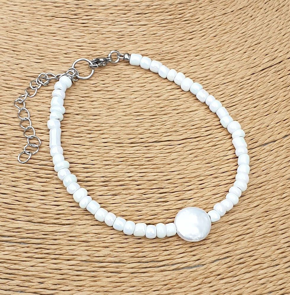 Thumbnail: Freshwater Pearl bracelet ~ SILVER 