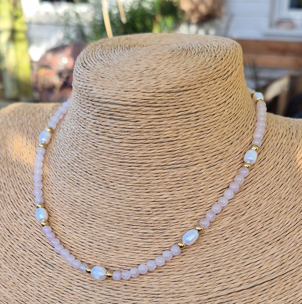 Thumbnail: Rose Quartz Freshwater Pearl Necklace 