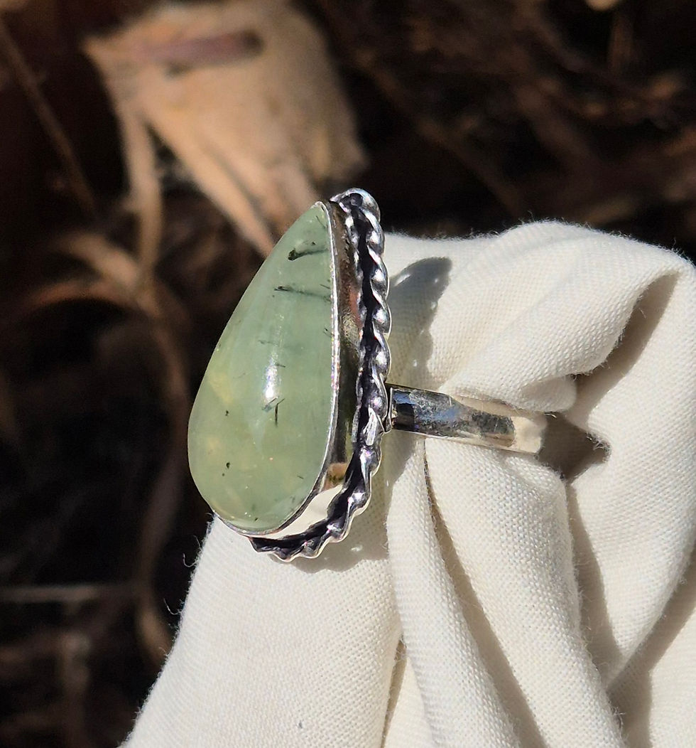 Thumbnail: Prehnite Ring Size S