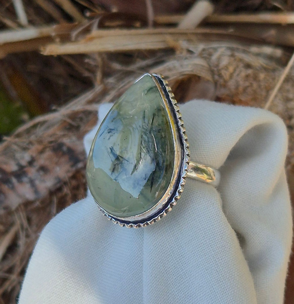 Thumbnail: Prehnite Ring Size Q