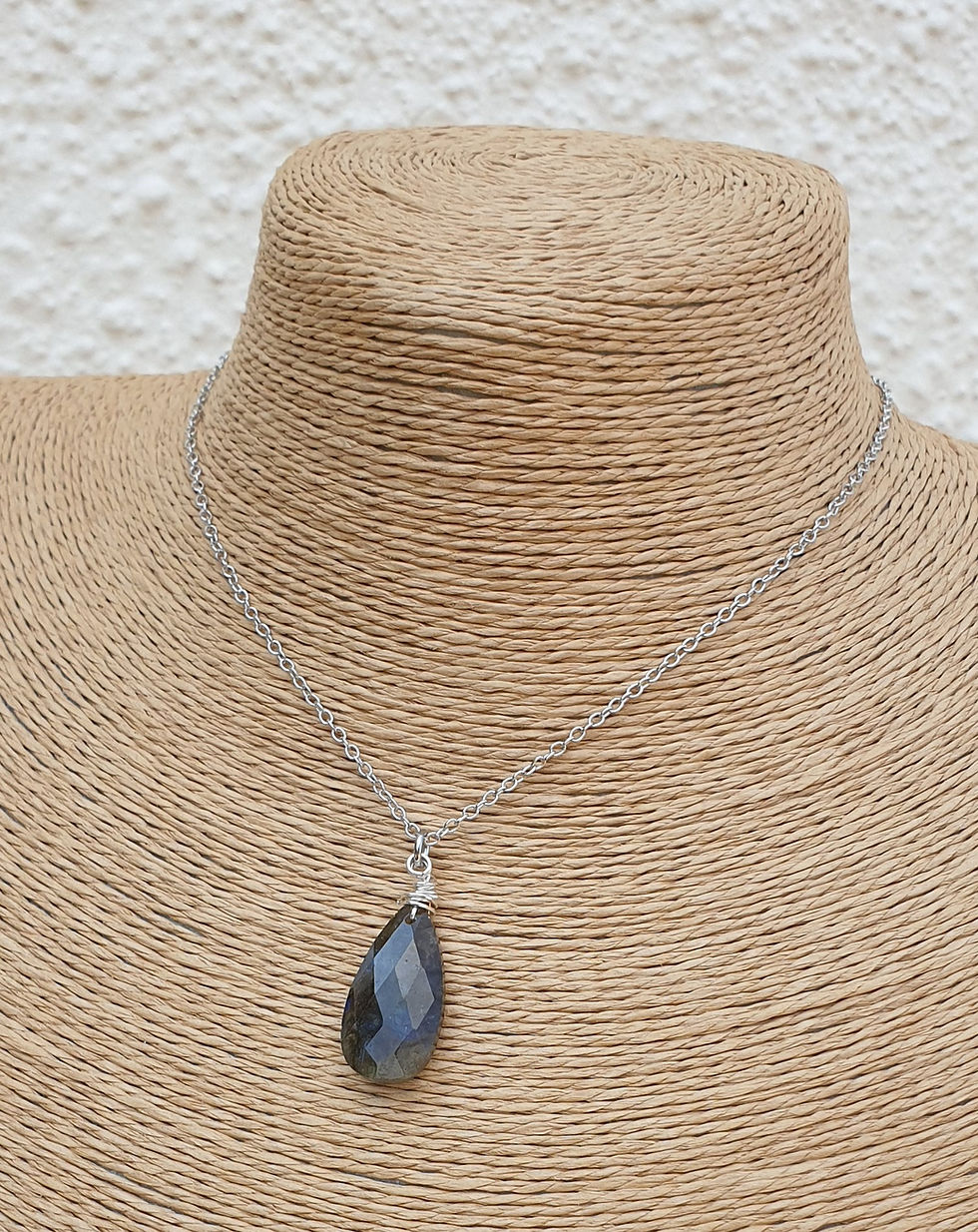 Thumbnail: Labradorite necklace 