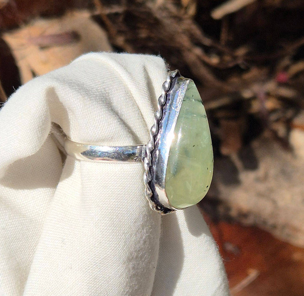Thumbnail: Prehnite Ring Size S