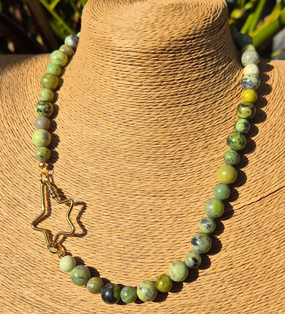 Thumbnail: Green Chrysoprase Necklace 