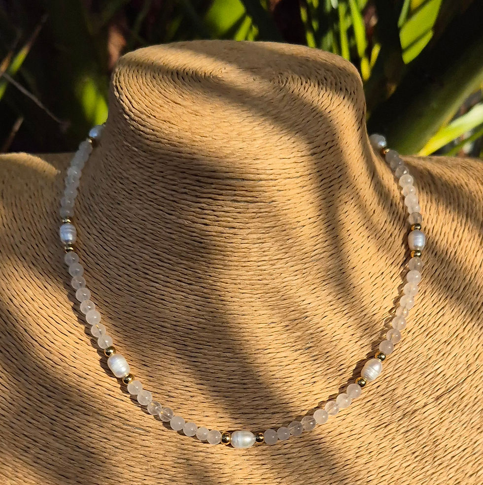 Thumbnail: Clear Quartz Freshwater Pearl Necklace 