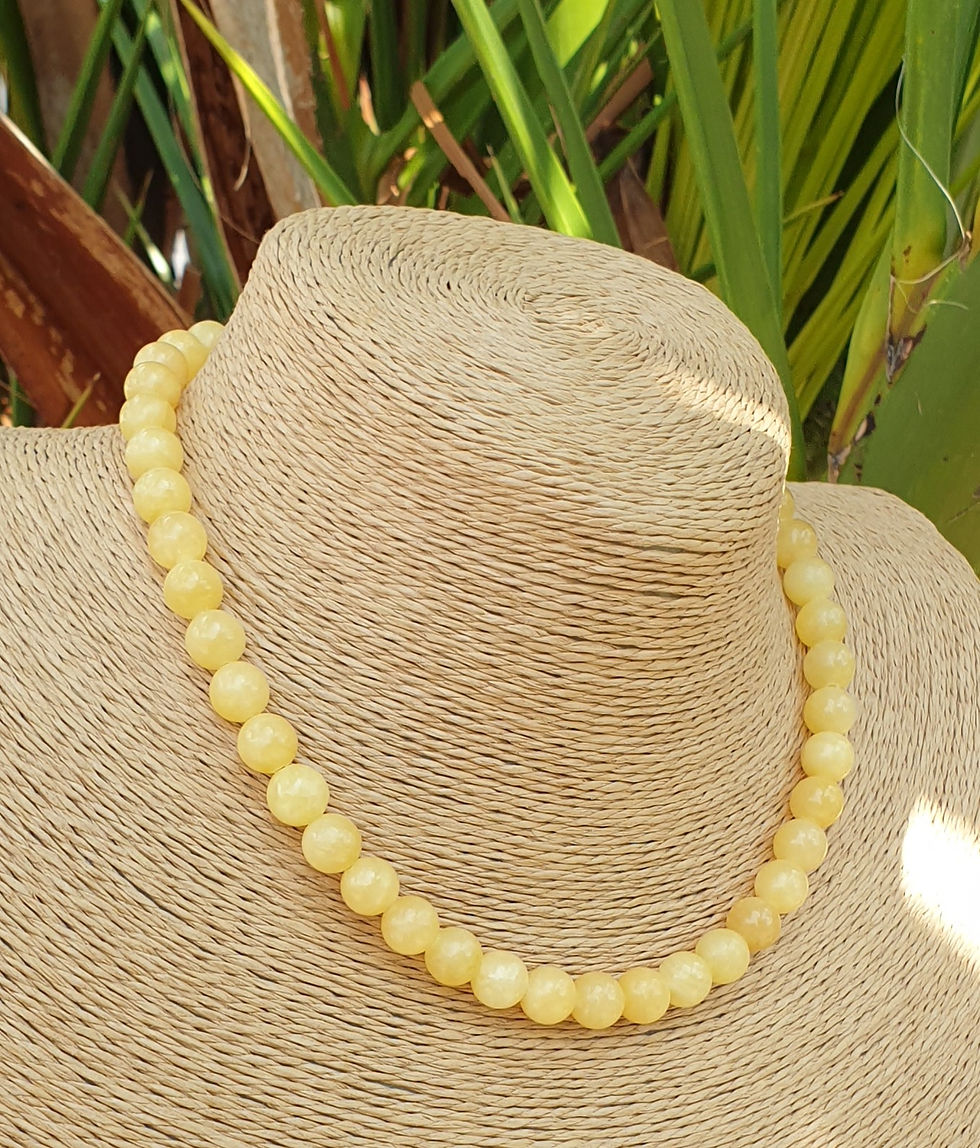 Thumbnail: Yellow Jade necklace 