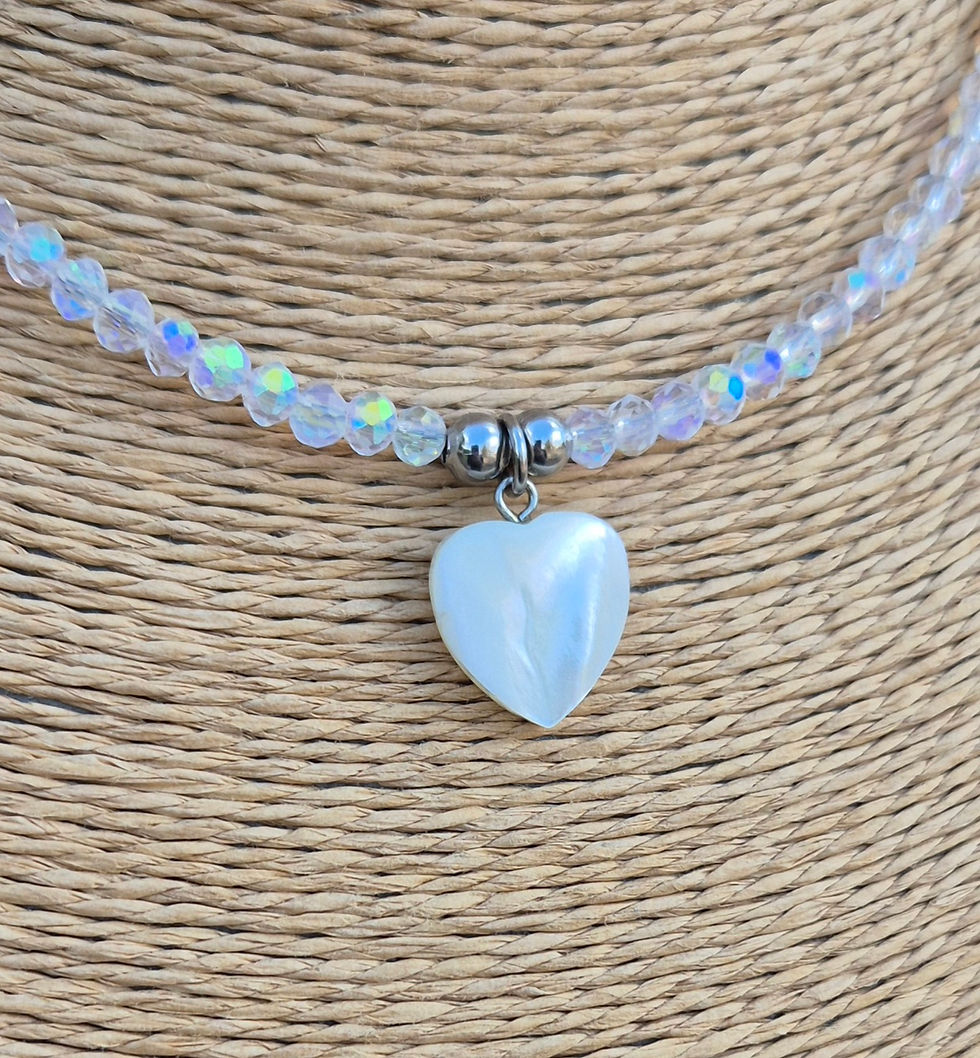 Thumbnail: Mother of Pearl heart Necklace Choker 