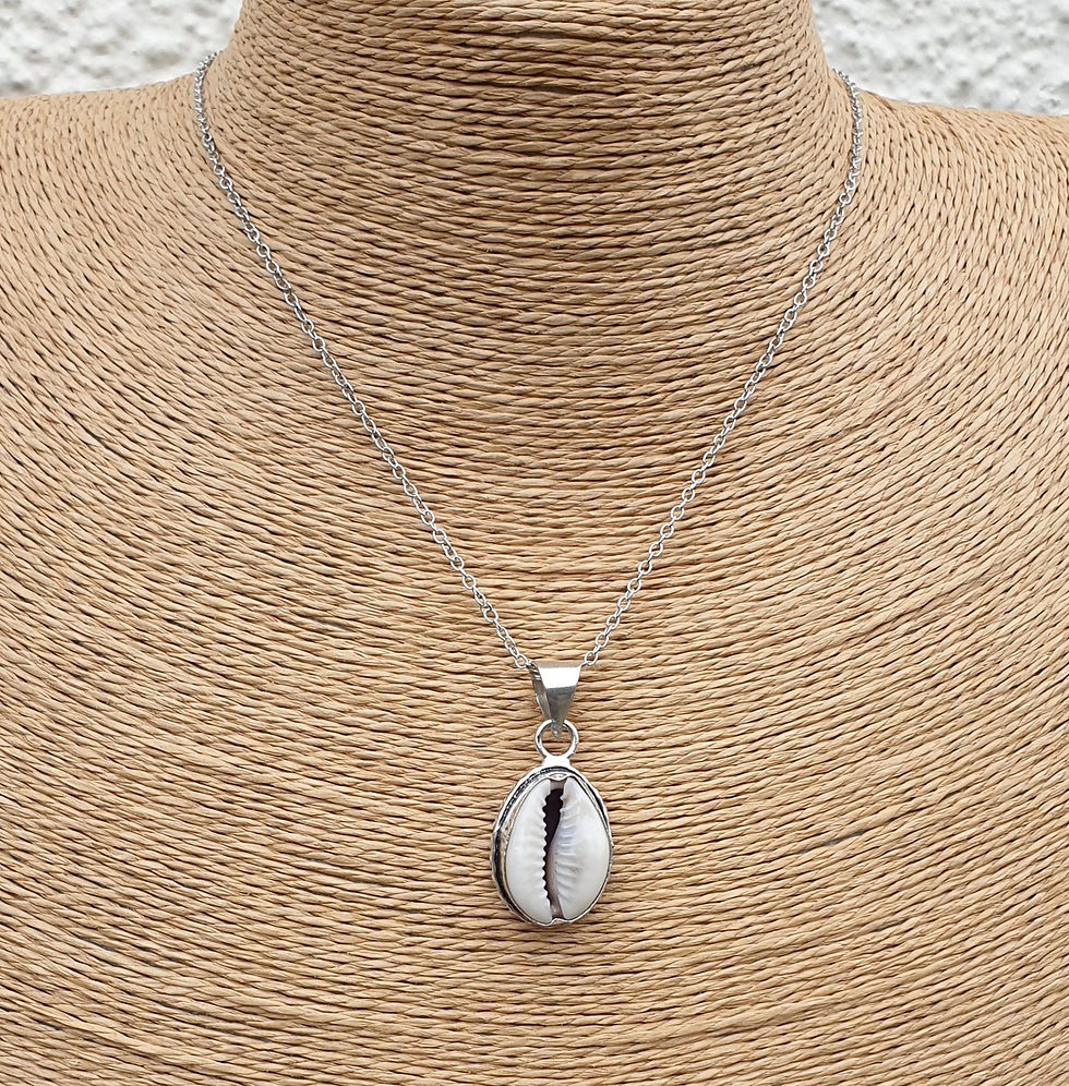 Thumbnail: Cowrie shell necklace