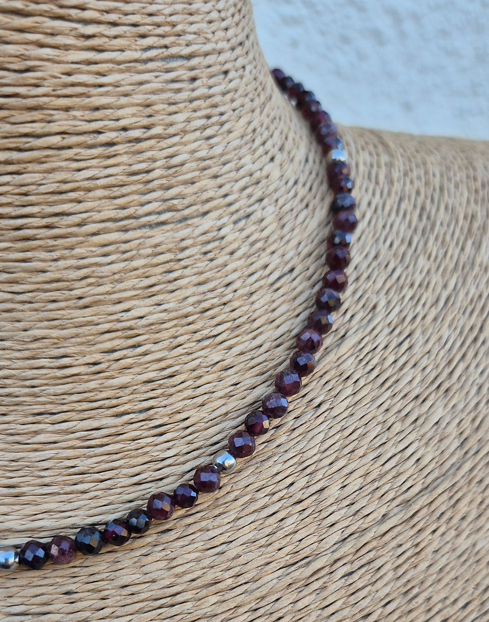 Thumbnail: Red Garnet Necklace 