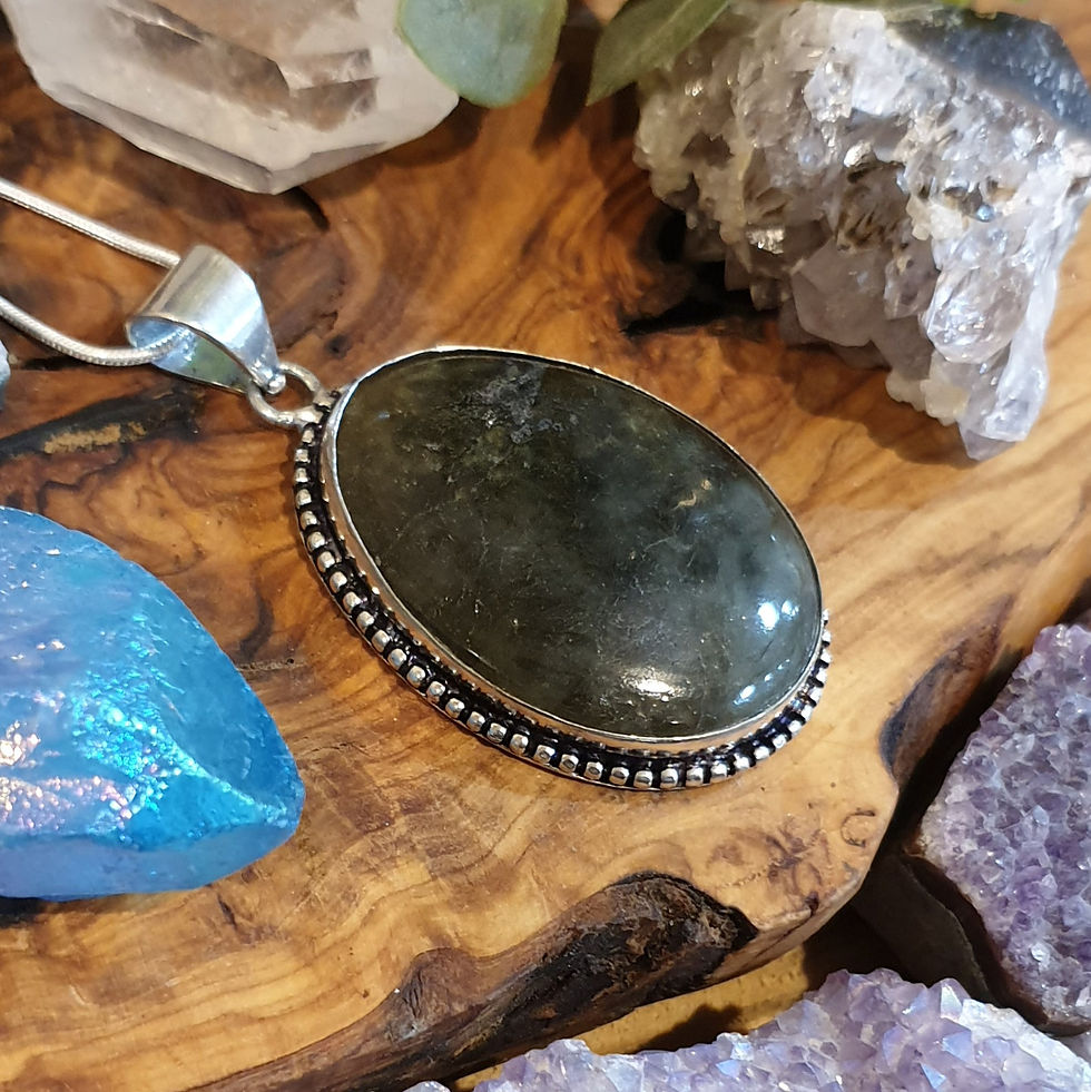 Thumbnail: Labradorite necklace 