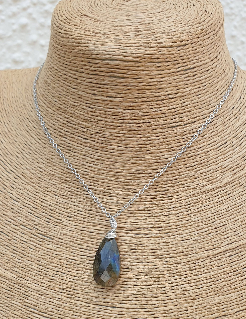 Thumbnail: Labradorite necklace 