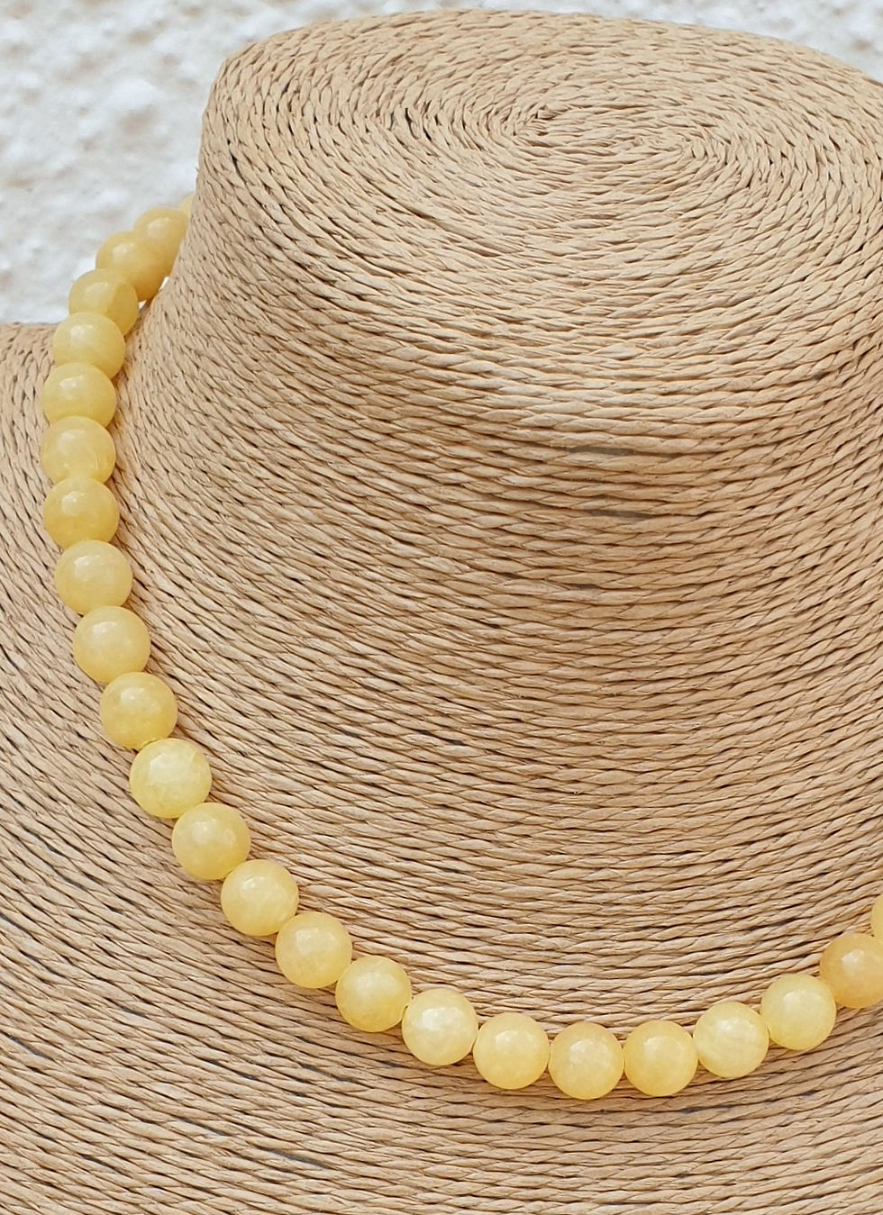 Thumbnail: Yellow Jade necklace 