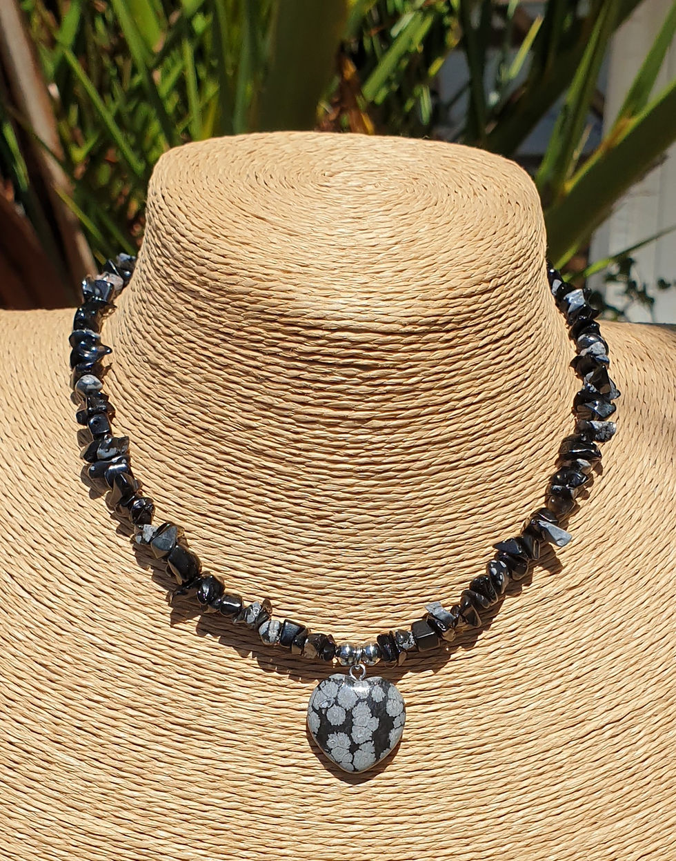 Thumbnail: Snowflake Obsidian heart necklace 