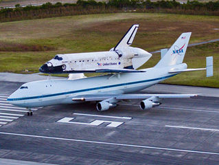 905 taking Discovery for a ride