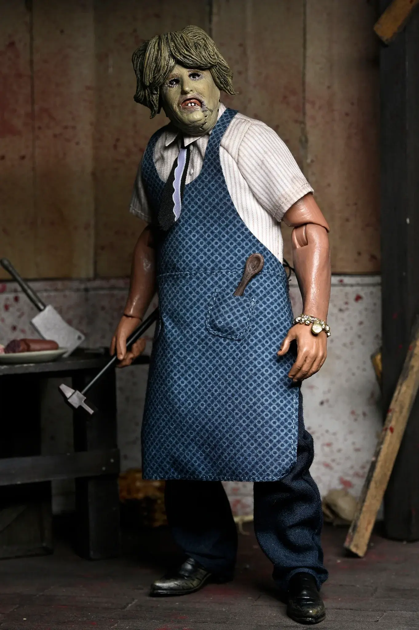 NECA: Texas Chainsaw Massacre - Leatherface with Old Lady Mask 8" Inch (NEW)