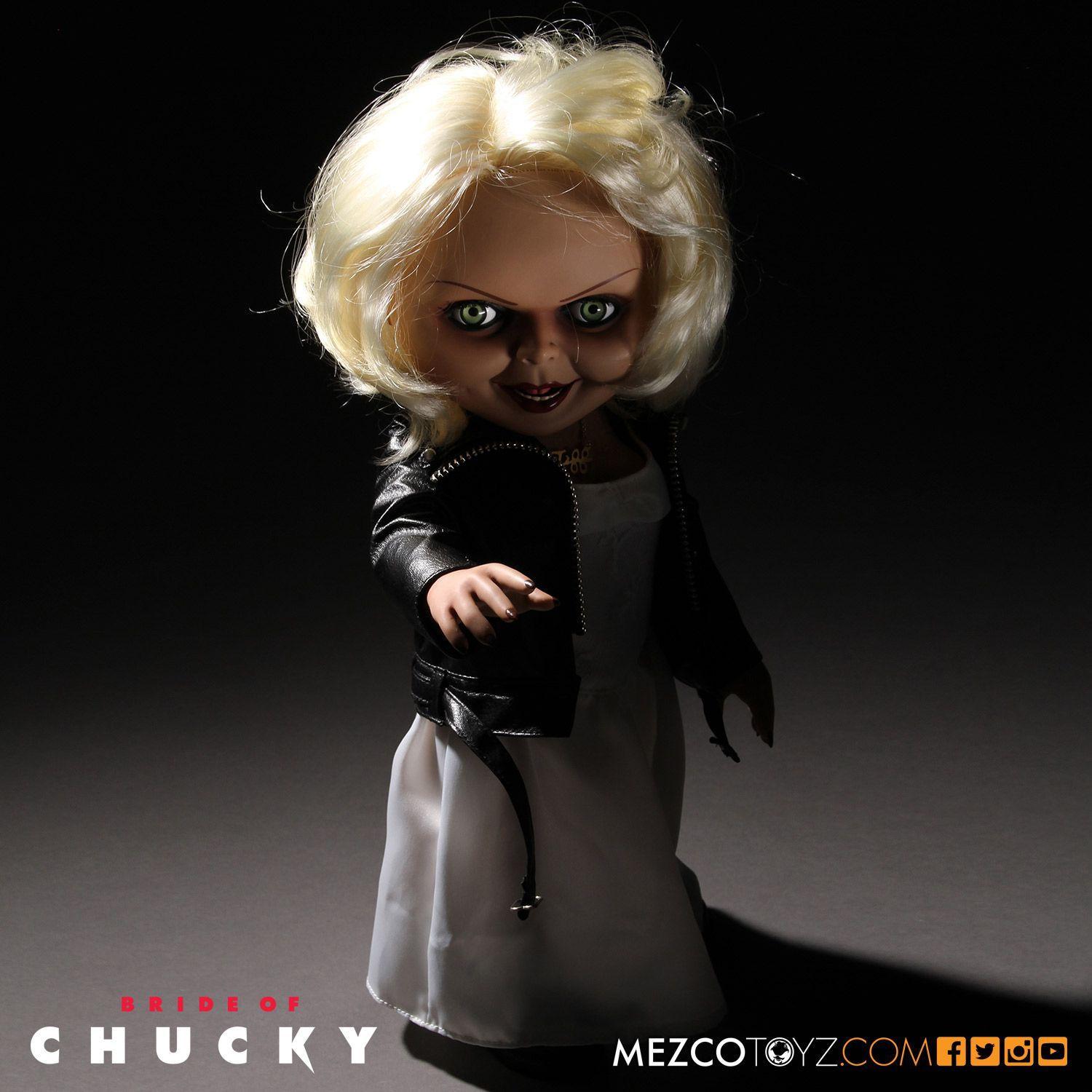 MEZCO: Bride Of Chucky - Tiffany 15” Mega Figure with Sound (NEW)