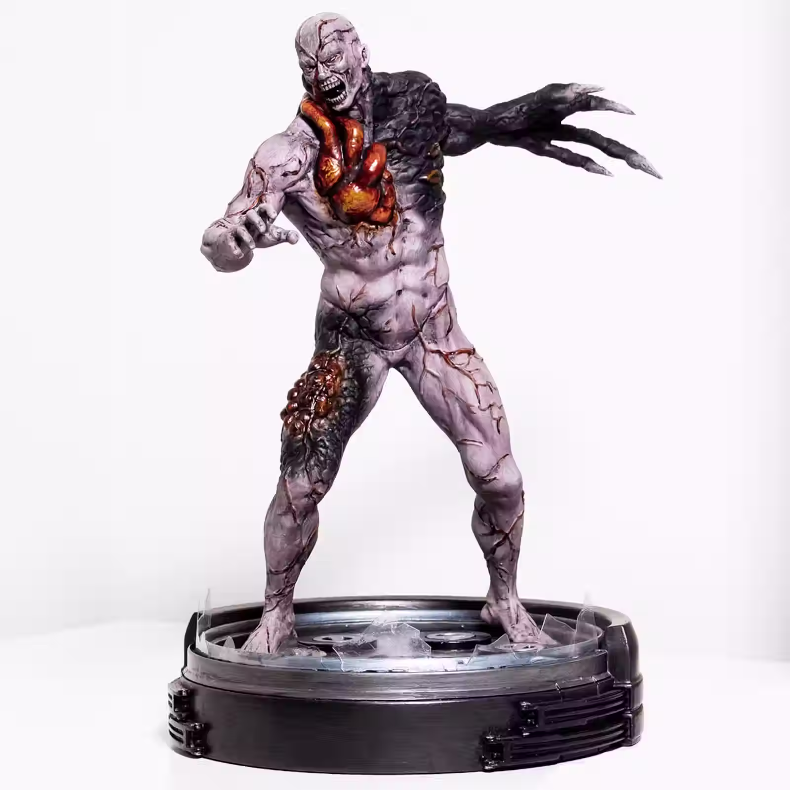 Numskull Resident Evil - Tyrant Limited Edition Statue (BOXED)