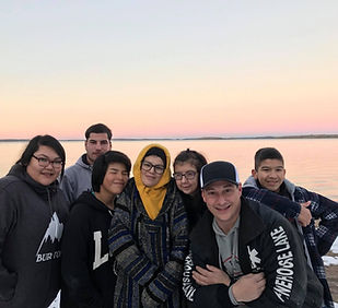 Dre Erwin et les jeunes du PPC au lac Pinehouse