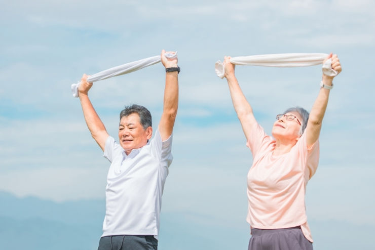 運動しているシニア