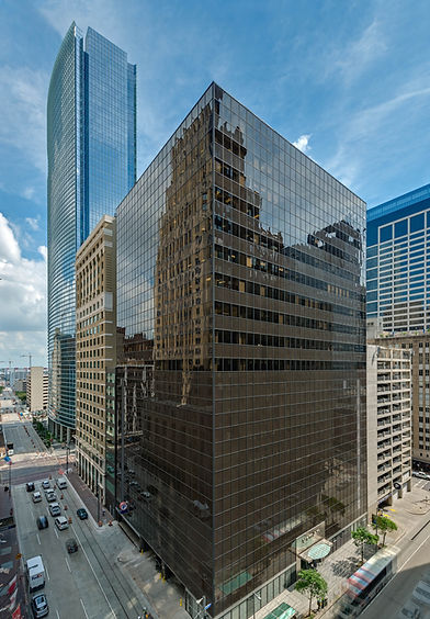 801 Travis Exterior