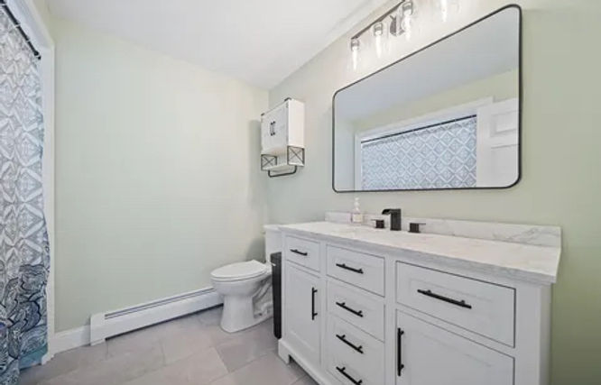 1 Bathroom Refinish_edited.jpg