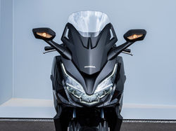 310166_21YM_HONDA_FORZA_125