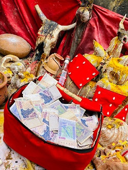 valise mystique multiplicateur de billets de banque.