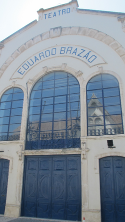 fachada teatro eduardo brazão