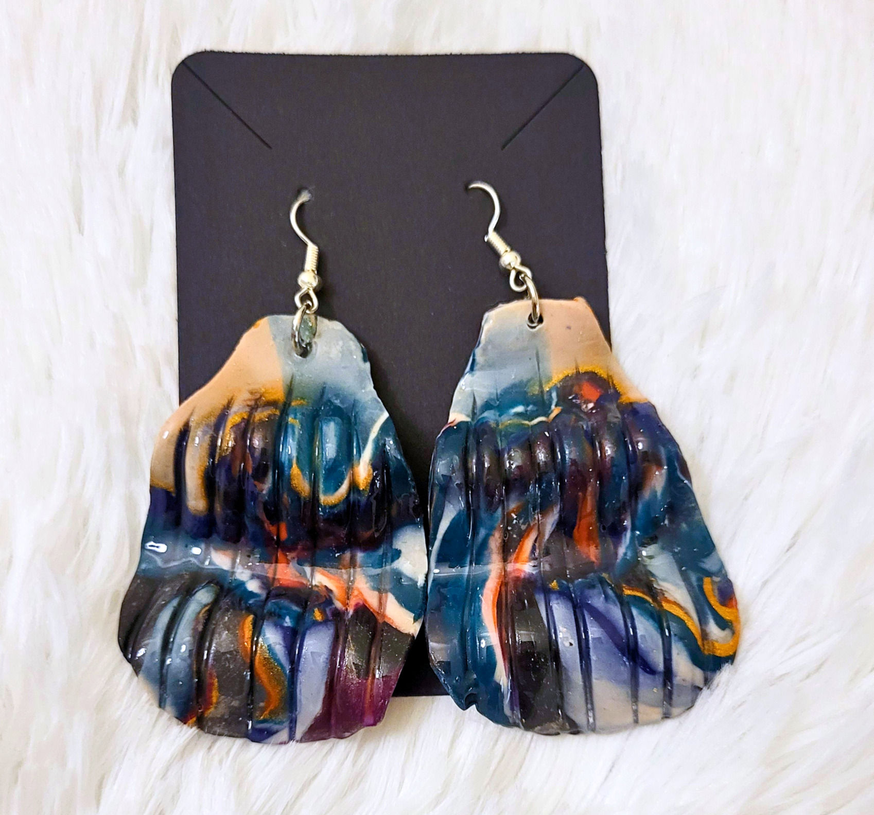 Wavy Shell Marble Dangle Earrings