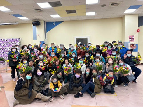 桃療花現幸福 插花公益教學 傳遞花草的溫暖祝福