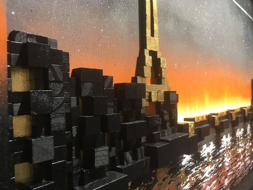 Zoom sur les cubes peints en noir et sur les fenêtres dorées des batiments. En arrière plan on y voit la Tour Eiffel.