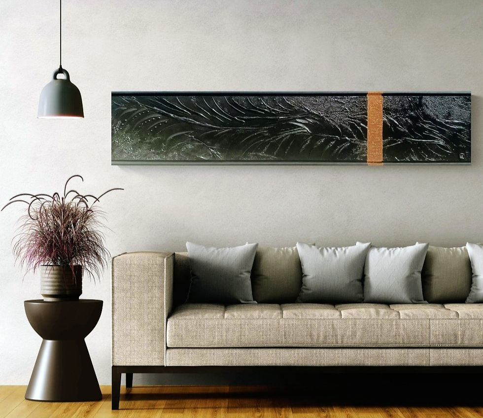 Tableau accroché dans un intérieur cosy.