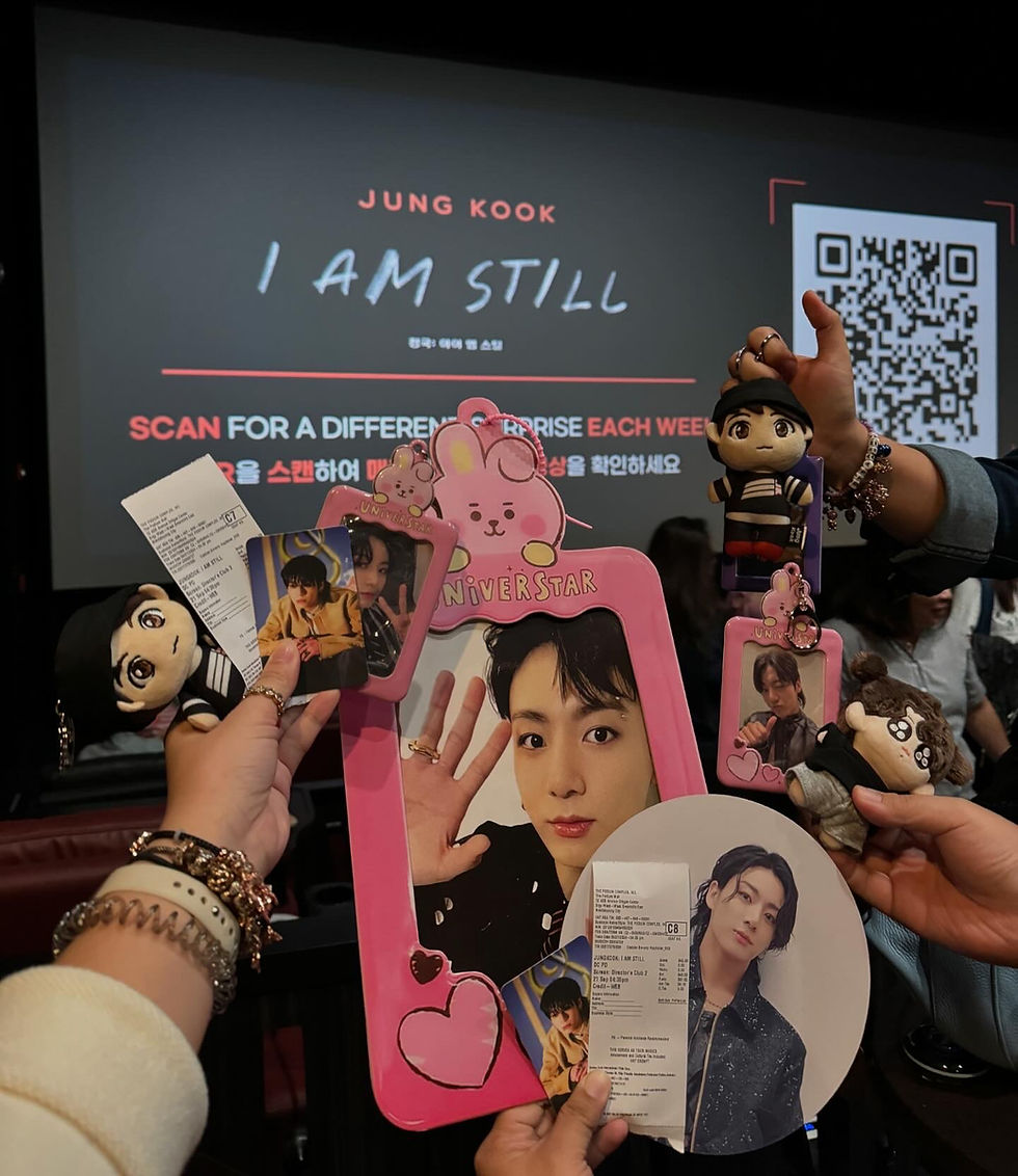 Thumbnail: [PRE-ORDER] BT21 Giant Photocard Holder