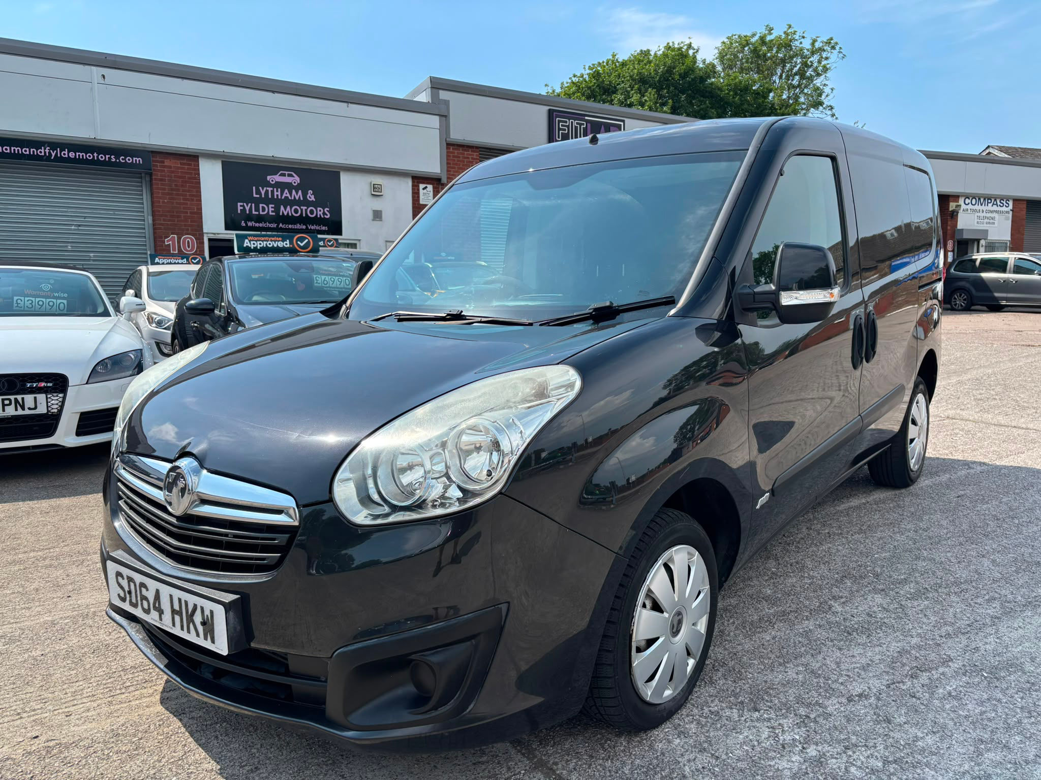 Vauxhall Combo Panel Van 2014 Only 64000 Miles