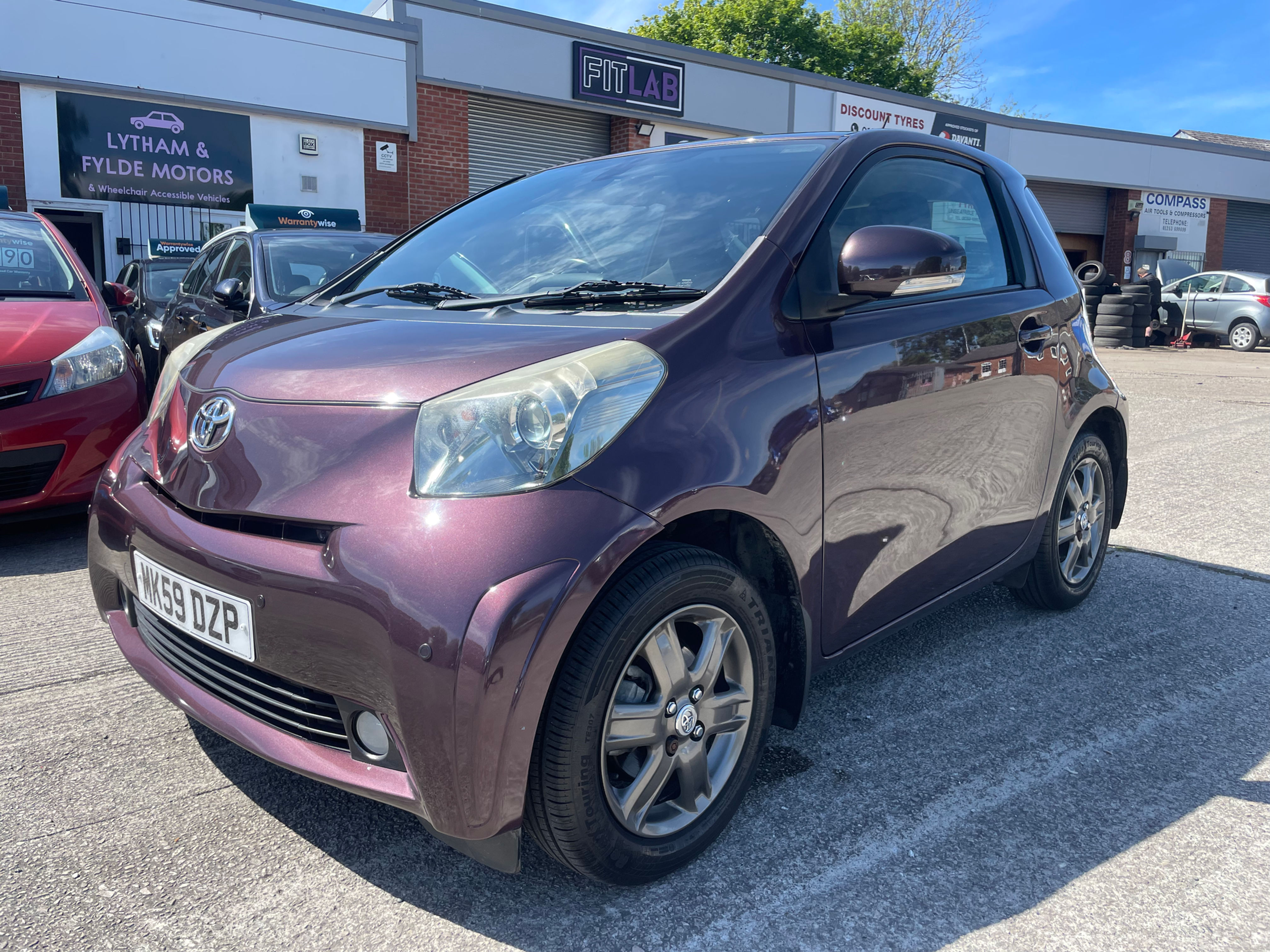 Toyota IQ2 Automatic - Pristine Condition and Low Milage 