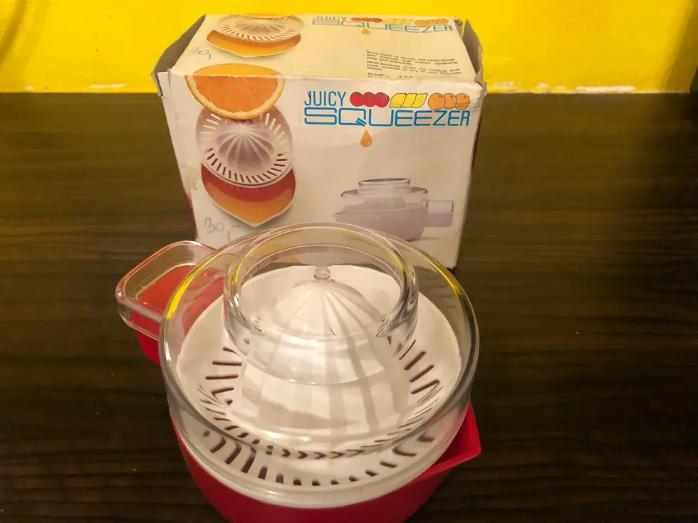 Miniaturbild: Vintage nice classic  1970er  Saftpresse  rot-weiß  in originaler Verpackung  ka