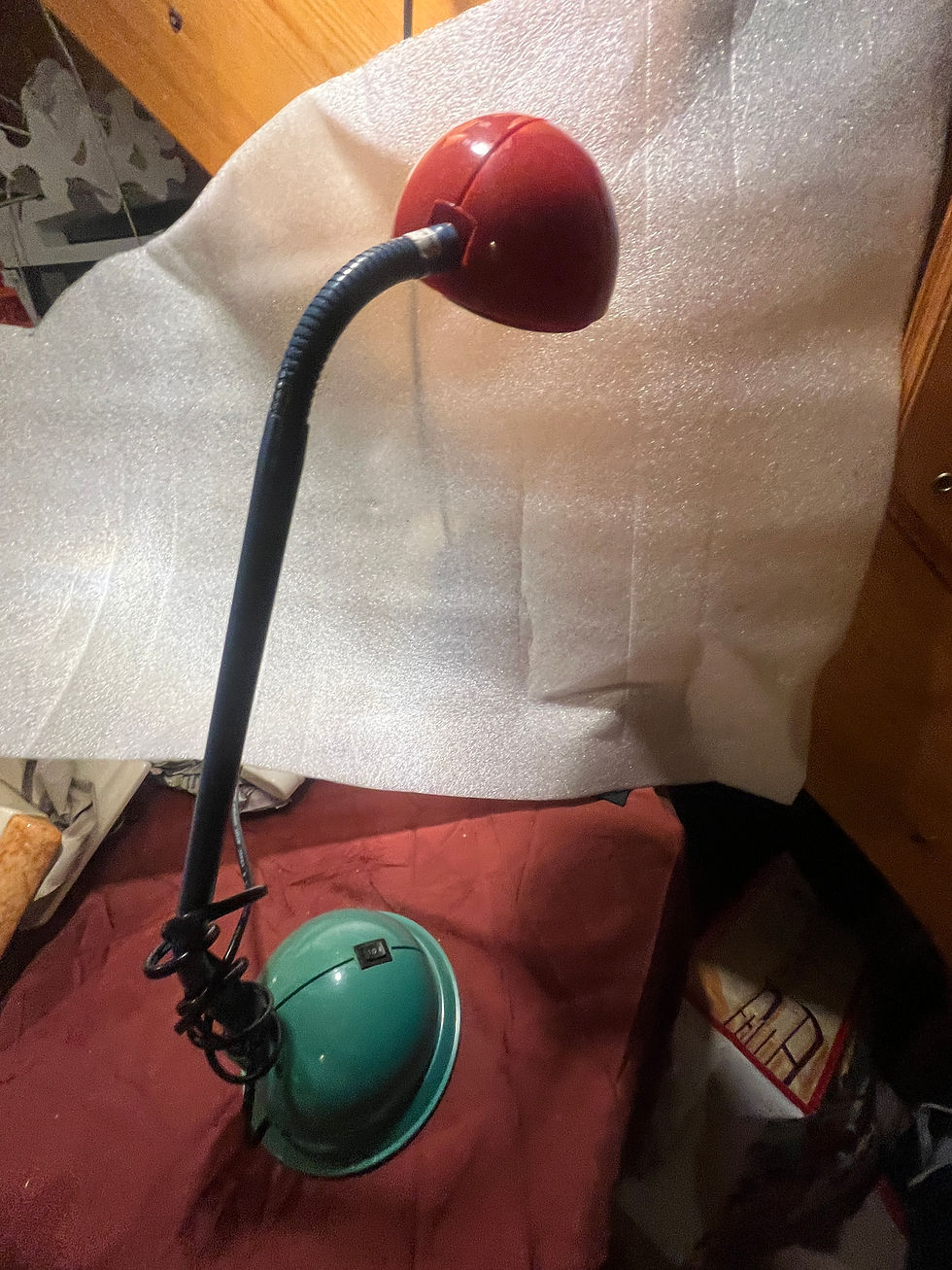 Miniaturbild: 1980er Memphis Style Schreibtischlampe Globo  grün-rot-blau-gelb  Tisc