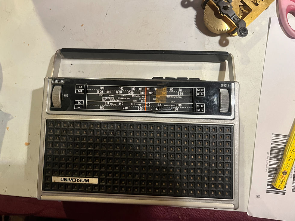 Miniaturbild: 1970er Universum  Radio voll funktion Germany