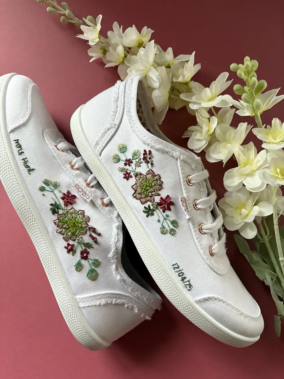 Miniaturbild: Bridal shoes, Sketchers and Bob's Bcute