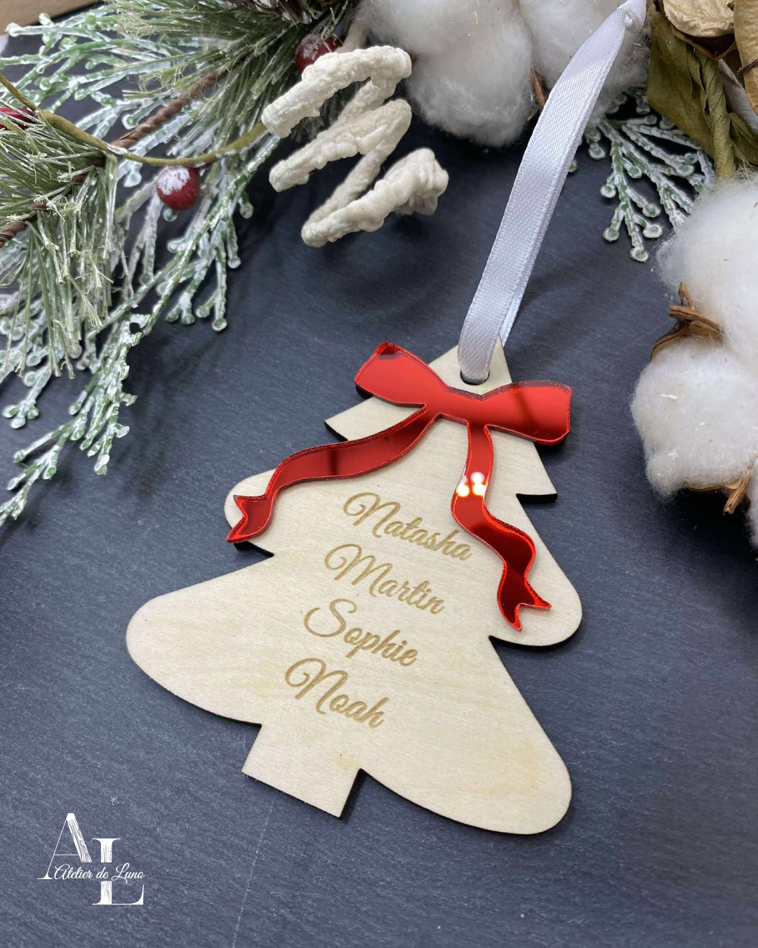 BOULE DE NOEL, BOULE DE NOEL FAMILLE, ORNEMENT DE NOEL, DECORATION DE NOEL, SAPIN DE NOEL