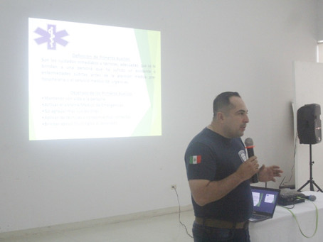 CAPACITAN A REPRESENTANTES DE IGLESIAS DE
DIVERSAS DENOMINACIONES, EN MATERIA DE PRIMEROS AUXILIOS.