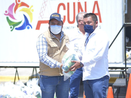 ENTREGAN 768 KIT DE LIMPIEZA Y CUBREBOCAS A CHOFERES DE TAXIS.