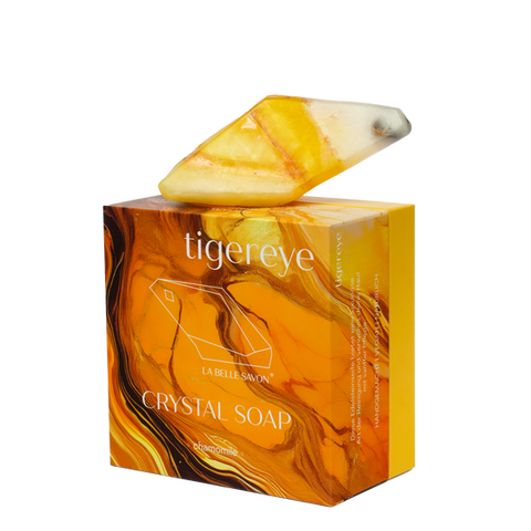 Tiger Eye-Edelsteinseife von LA BELLE SAVON ®auf edler Verpackung, mit echtem Tigerauge und dem beruhigenden Duft von Kamille
