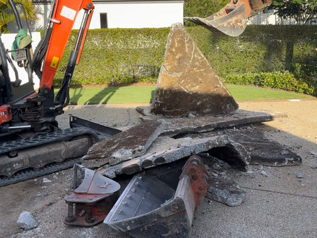 Signs Your Driveway Needs Replacing and Cannot Be Repaired: Time To Call In The Pros