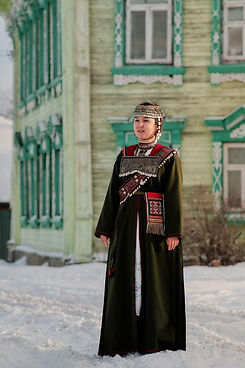 Зеленый свадебный кафтан. Горные мари. 19 в. Фото 2018 г..jpg