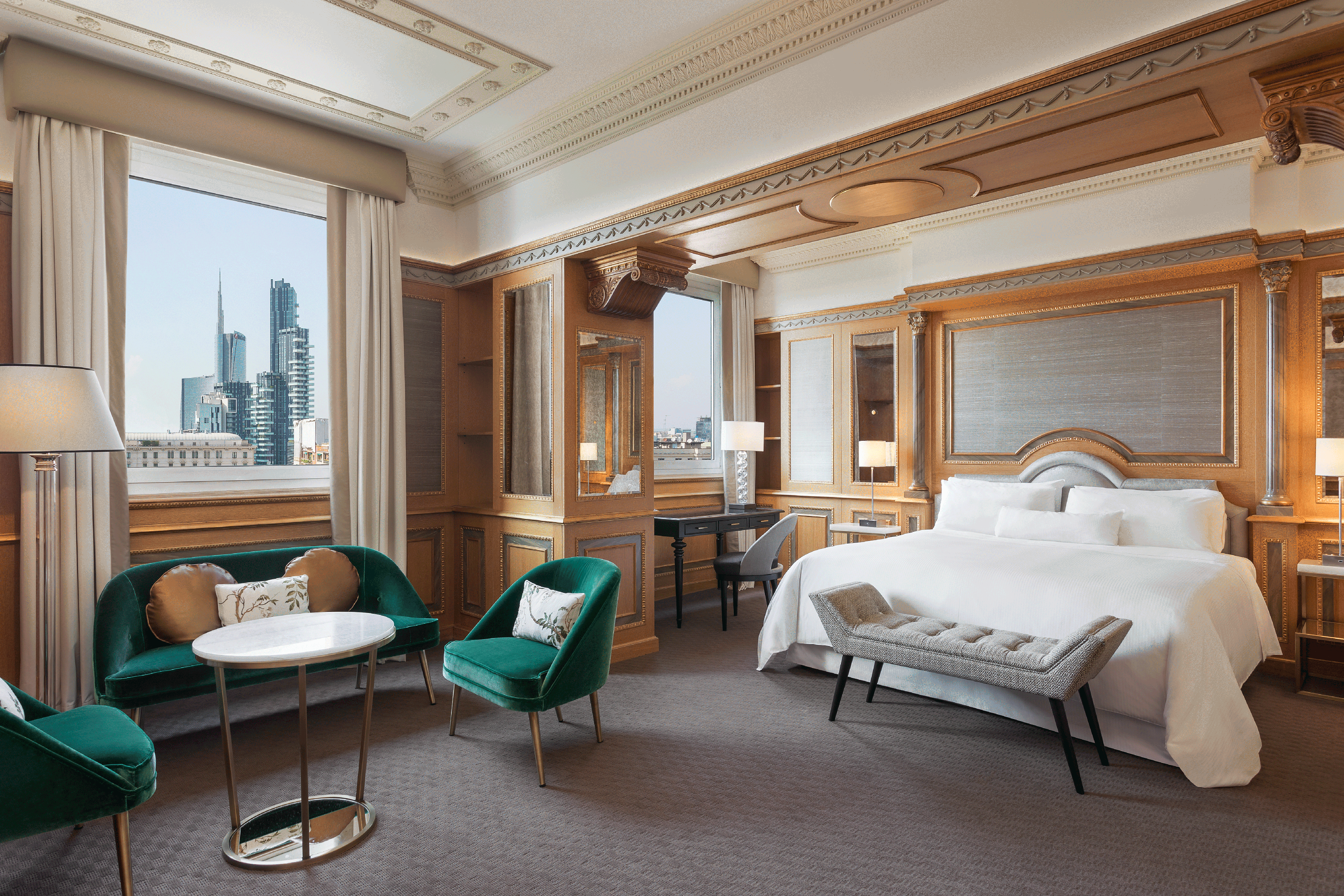 wesMILWIgr-267923-King-Junior-Suite-High